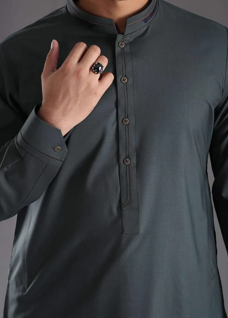 FORMAL COLLECTION
Timeless Formal Wear 1